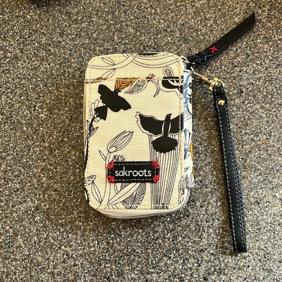 Sakroots wallet/wristlet; NWOT - Picture 2 of 6